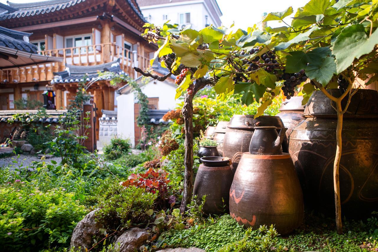 Bu Kyung Dang Hotel Jeonju Bagian luar foto